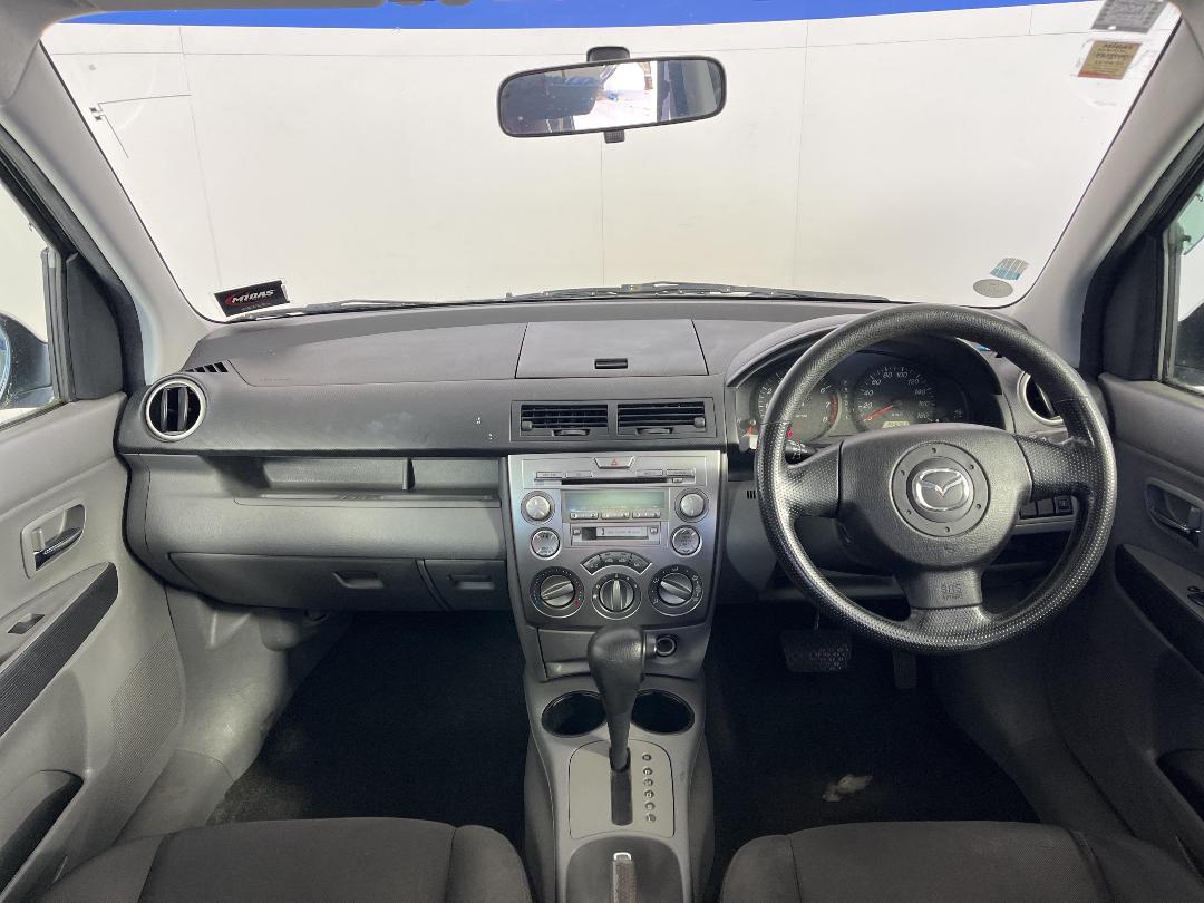 Photo '17' of Mazda Demio Photo '17' of Mazda Demio