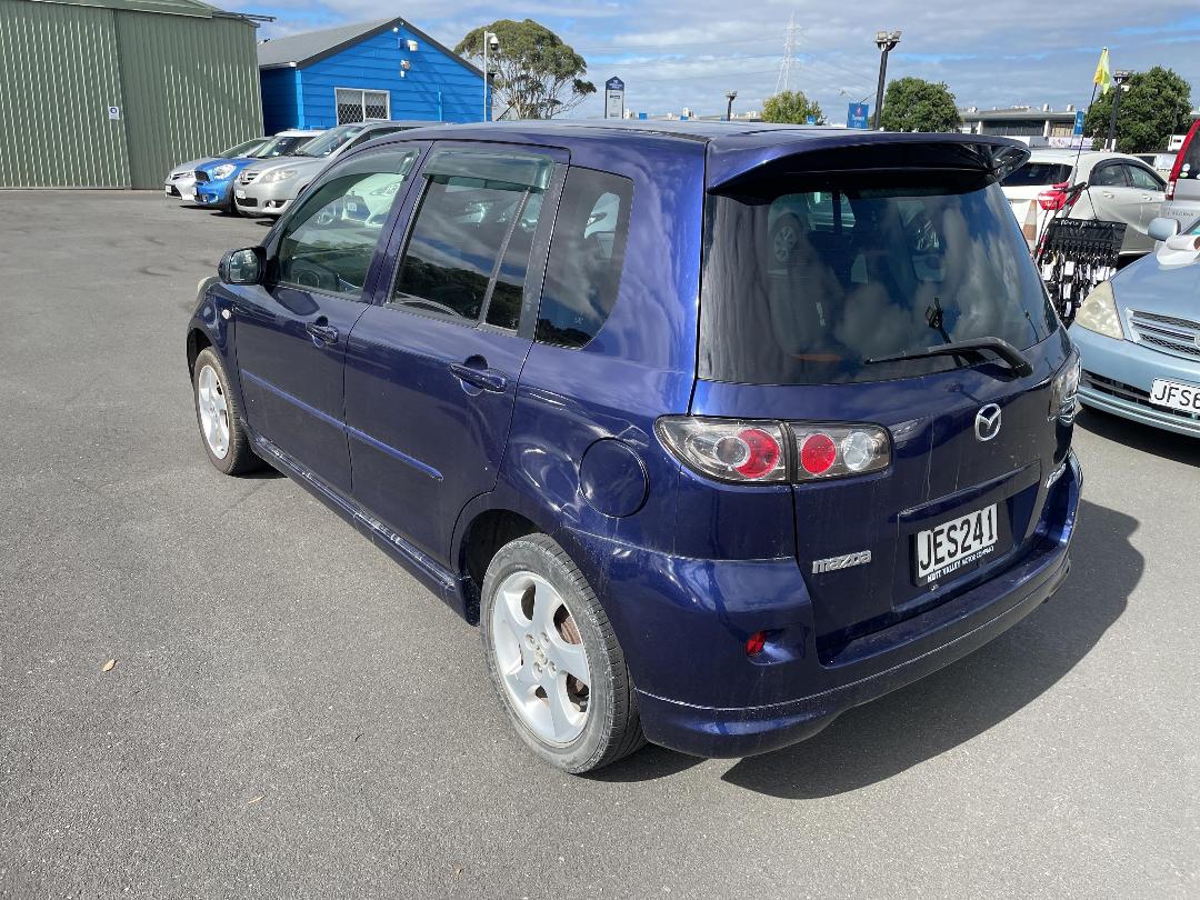 Photo '7' of Mazda Demio Photo '7' of Mazda Demio