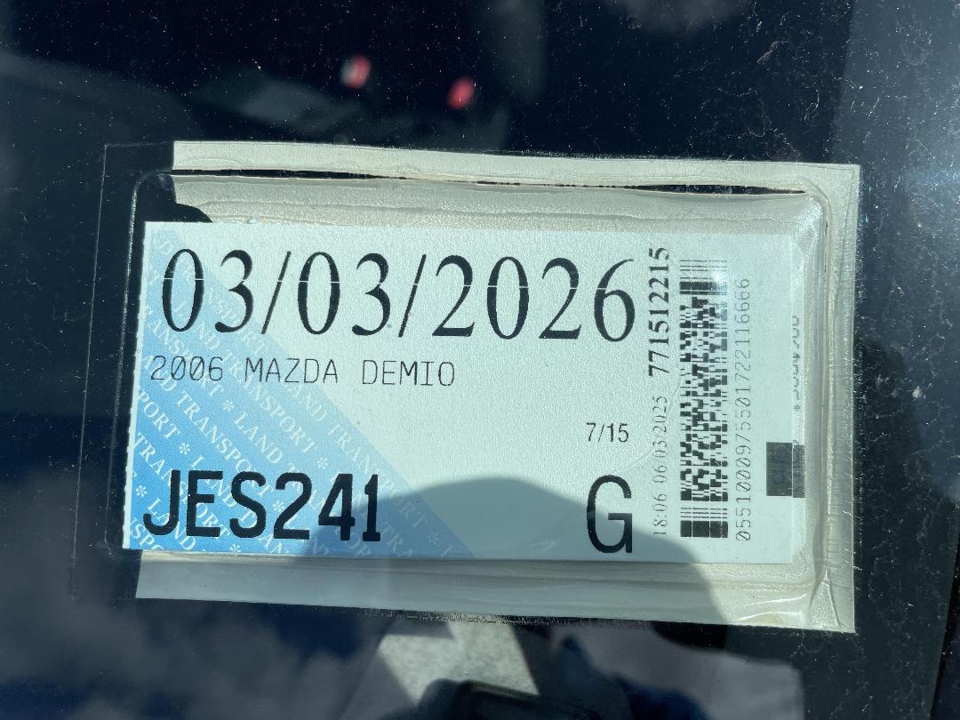 Photo '14' of Mazda Demio Photo '14' of Mazda Demio