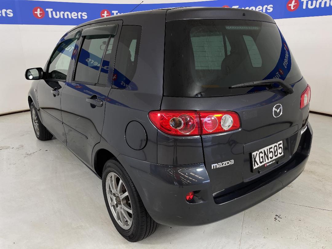 Photo '5' of Mazda Demio