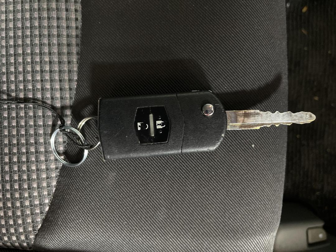 Photo '22' of Mazda Demio