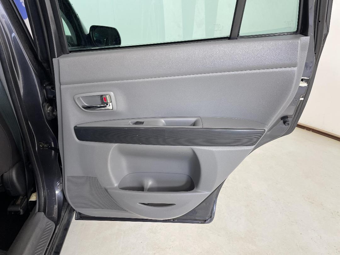 Photo '19' of Mazda Demio