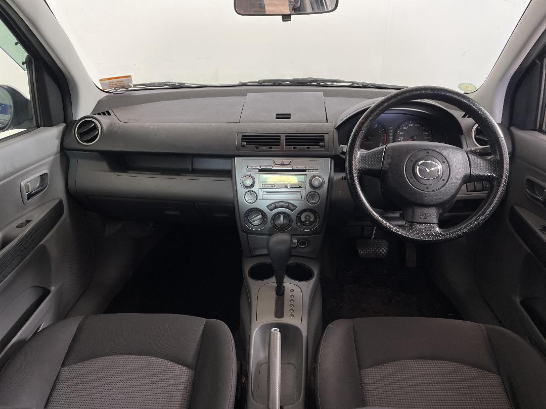 Photo '17' of Mazda Demio