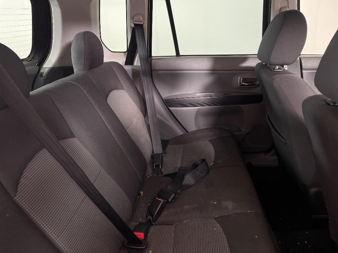 Photo '20' of Mazda Demio