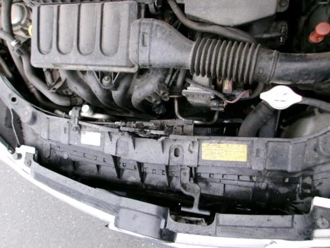 Photo '15' of Mazda Demio