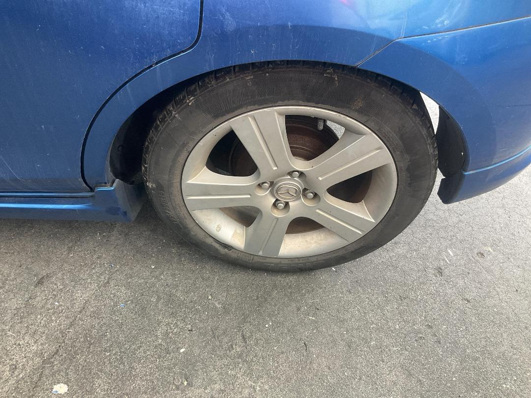 Photo '17' of Mazda Demio