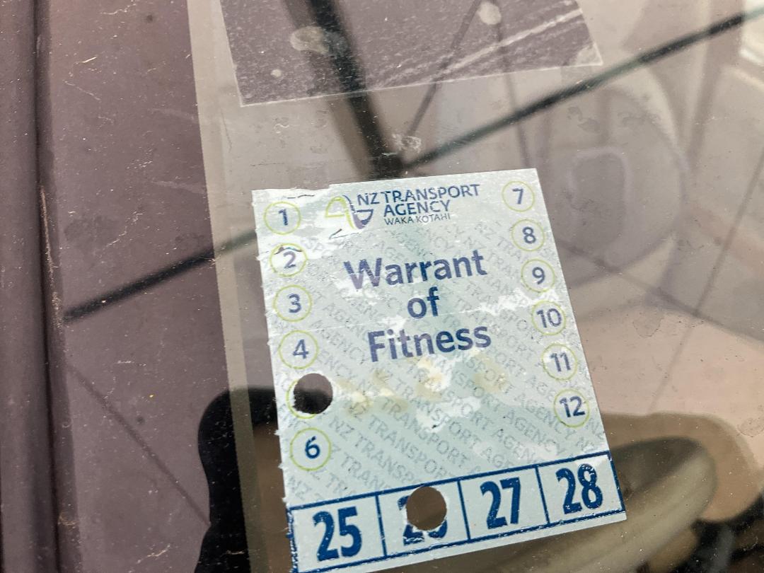 Photo '28' of Mazda Demio