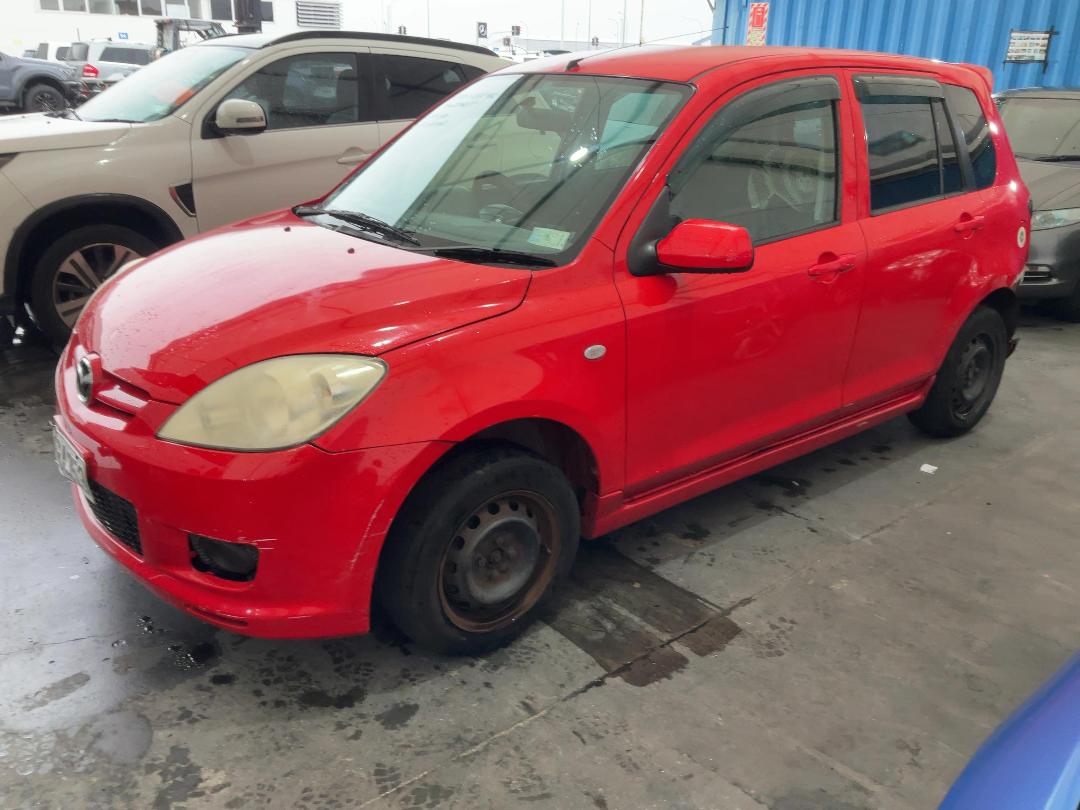 Photo '8' of Mazda Demio