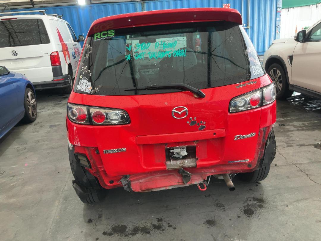 Photo '16' of Mazda Demio