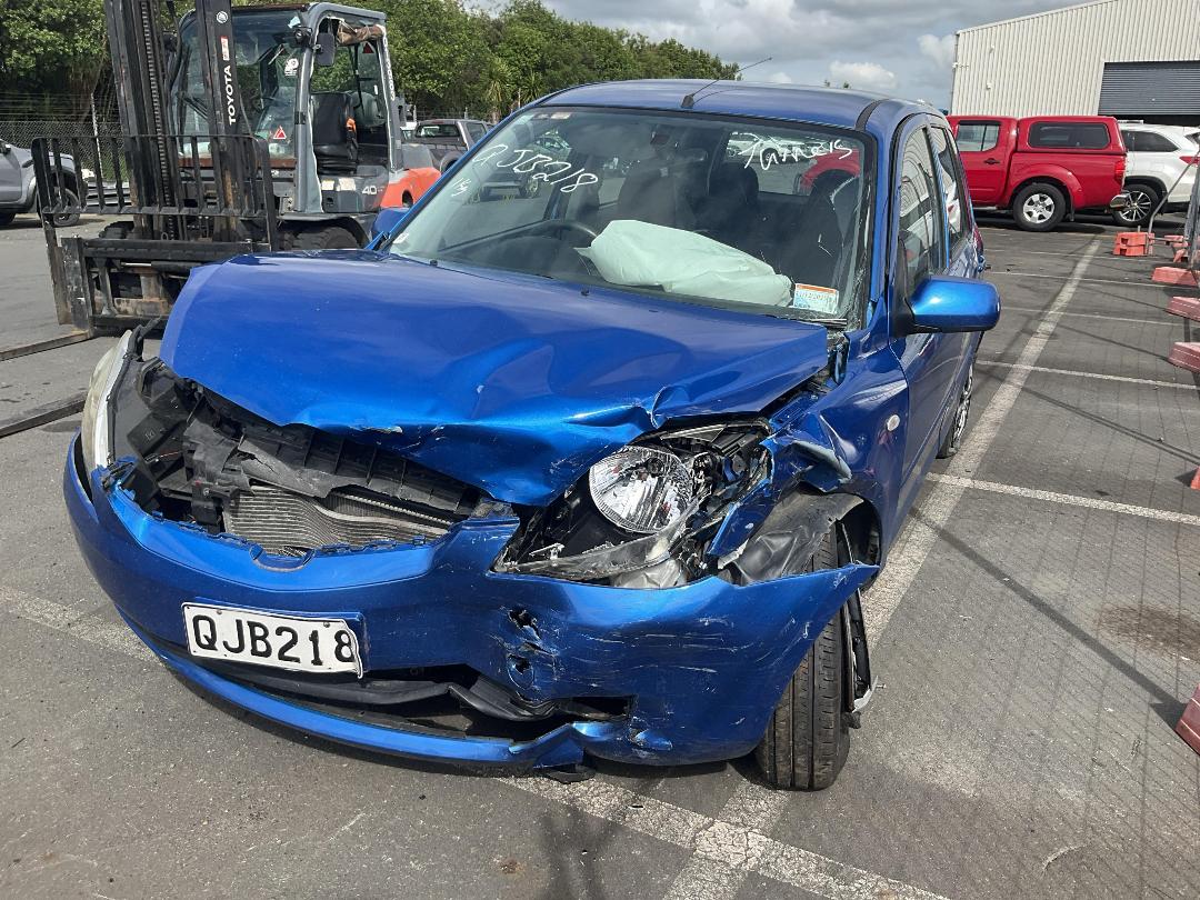 Photo '3' of Mazda Mazda2 Photo '3' of Mazda Mazda2