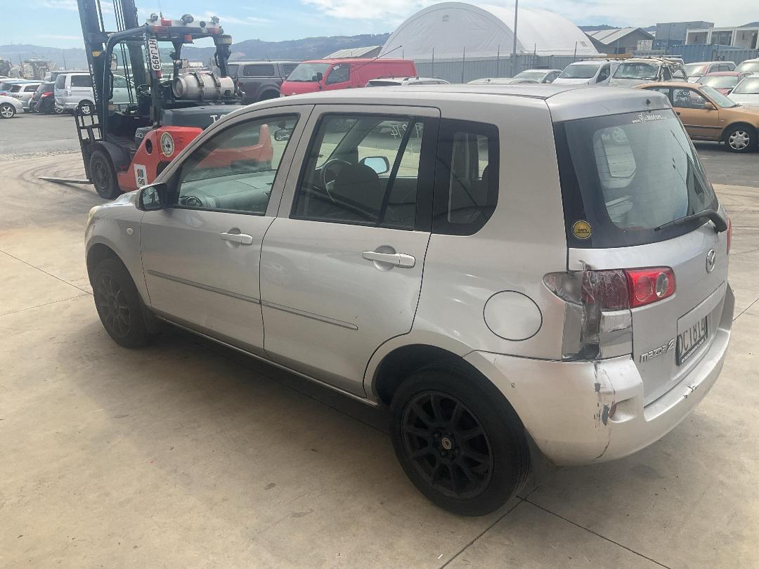 Photo '3' of Mazda Mazda2