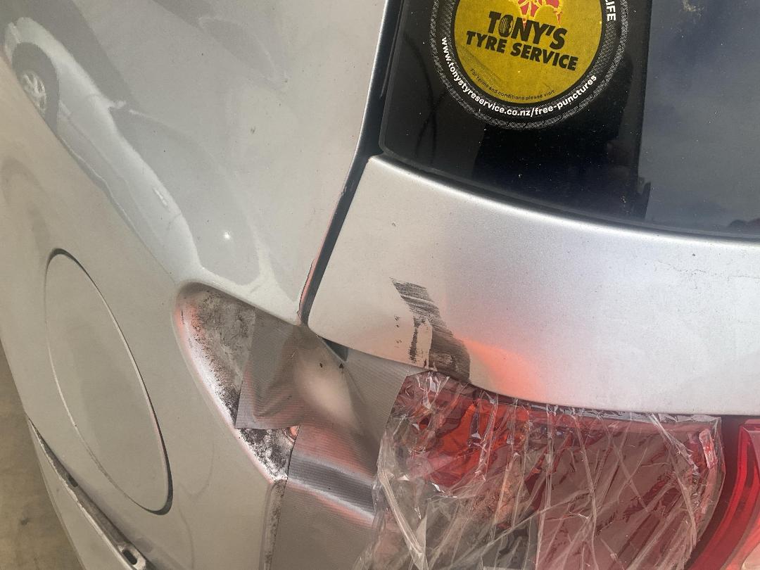 Photo '16' of Mazda Mazda2