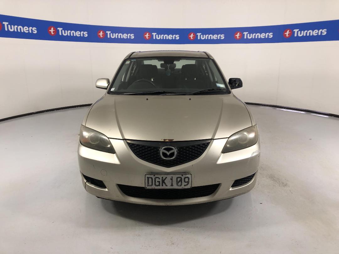 Photo '2' of Mazda Mazda3