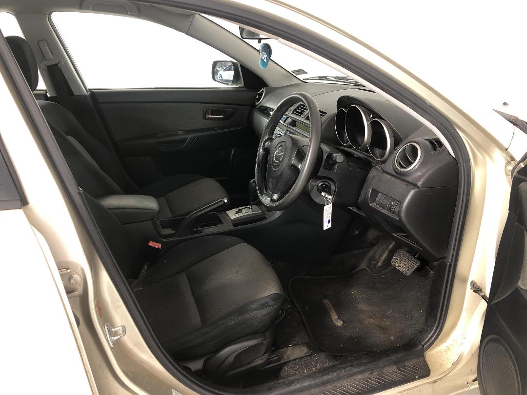 Photo '16' of Mazda Mazda3