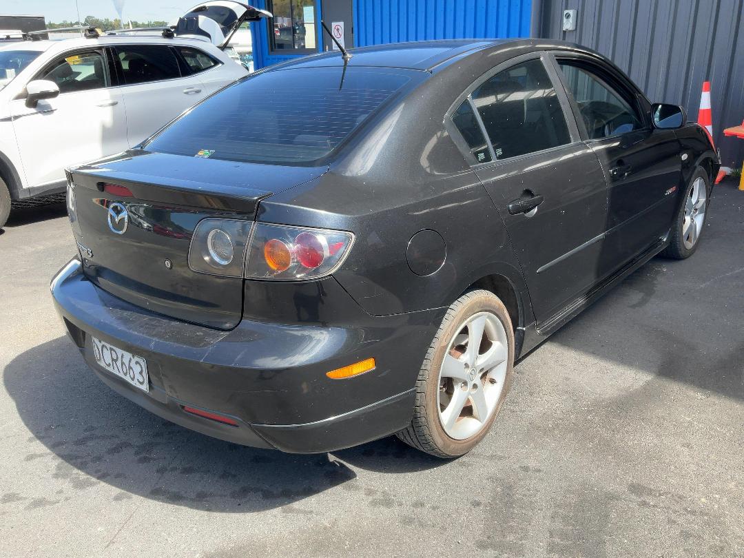 Photo '7' of Mazda Mazda3 SP23