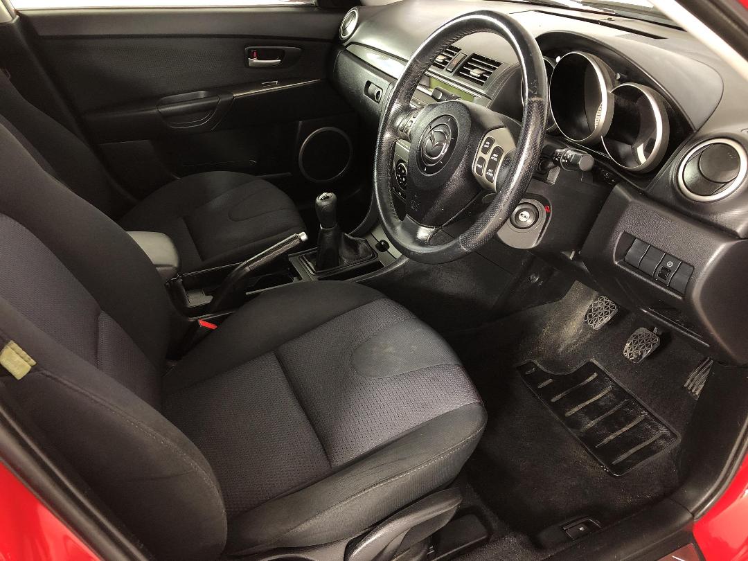 Photo '16' of Mazda Mazda3