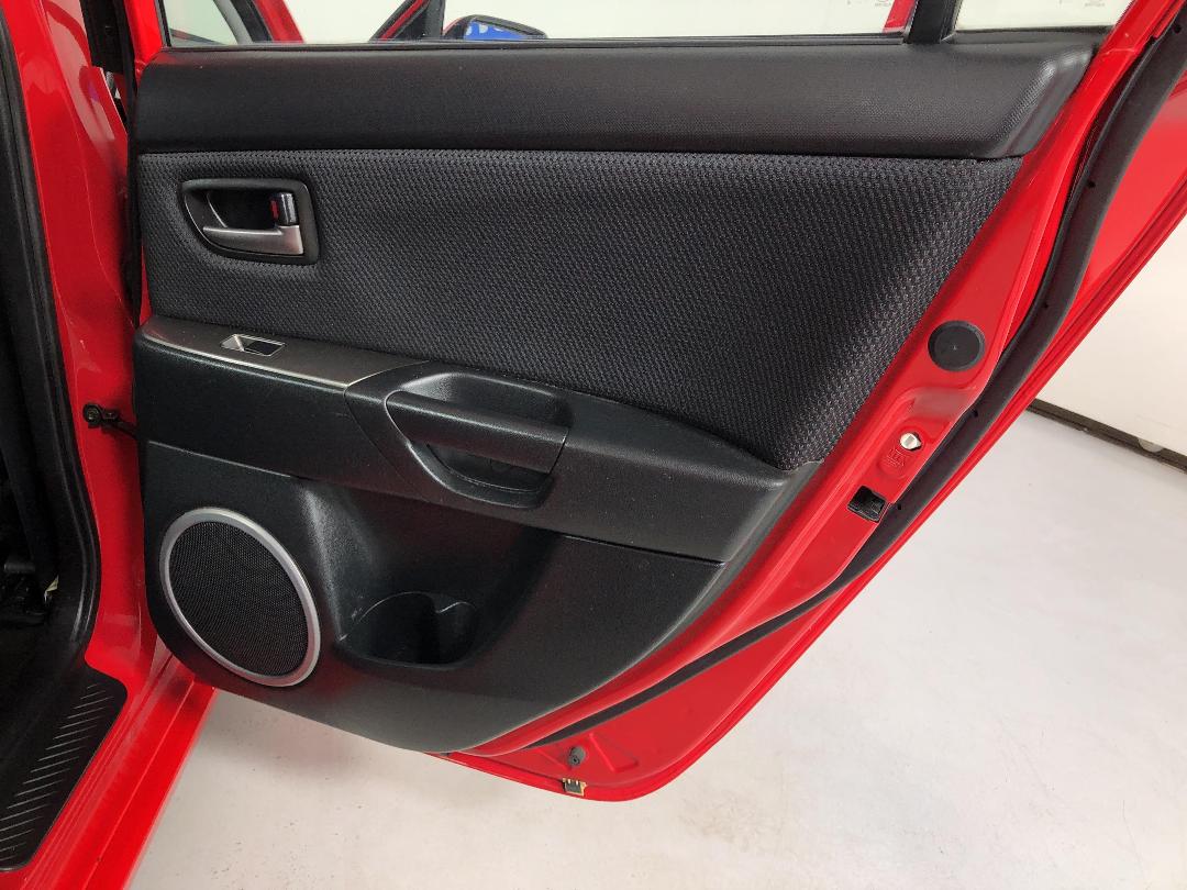 Photo '19' of Mazda Mazda3