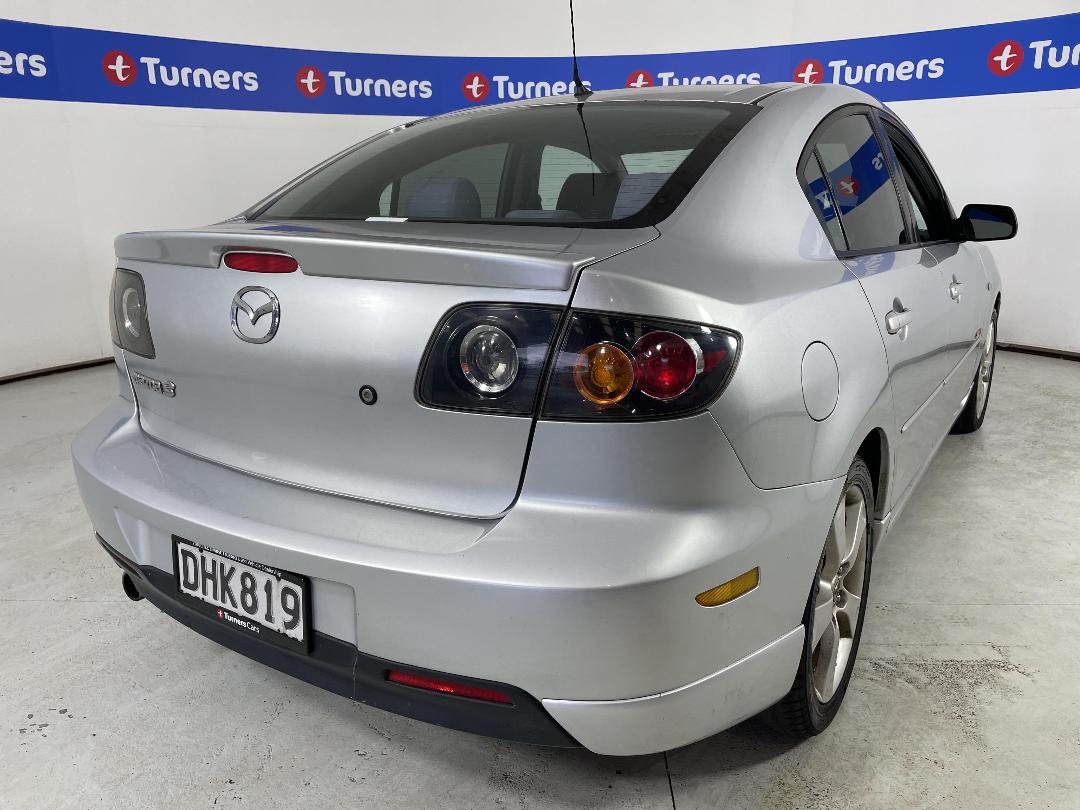 Photo '7' of Mazda Mazda3