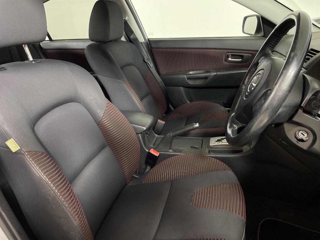 Photo '16' of Mazda Mazda3