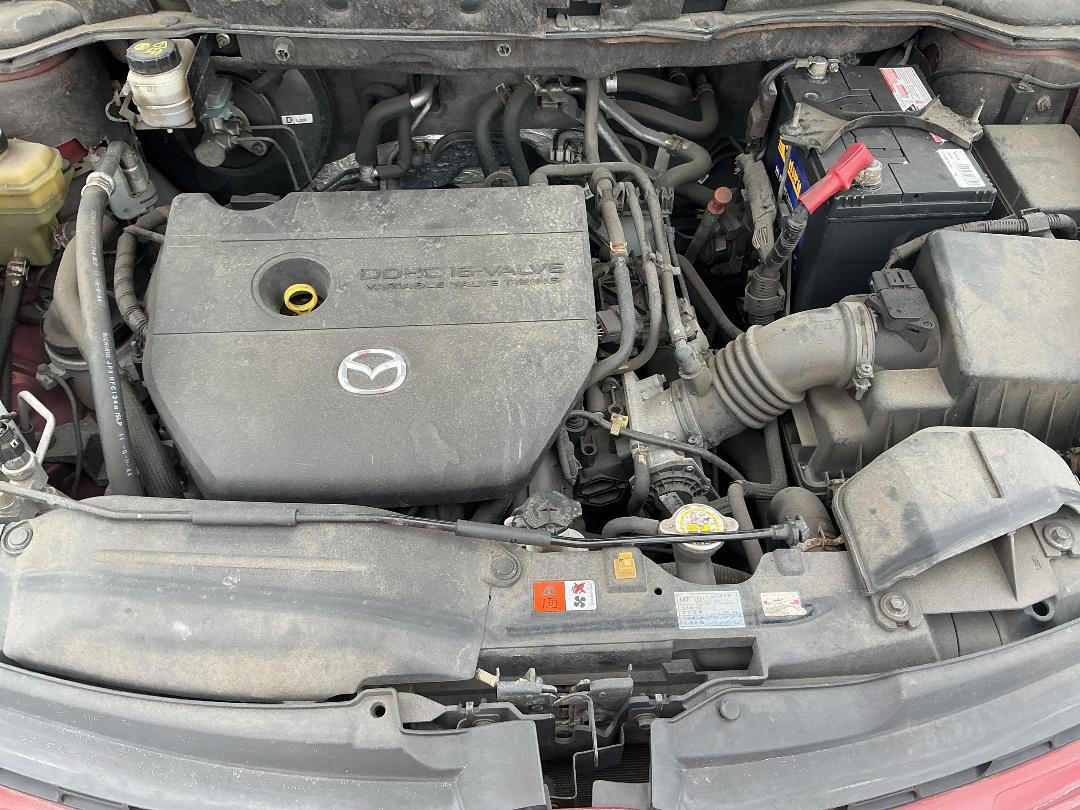 Photo '16' of Mazda MPV Photo '16' of Mazda MPV