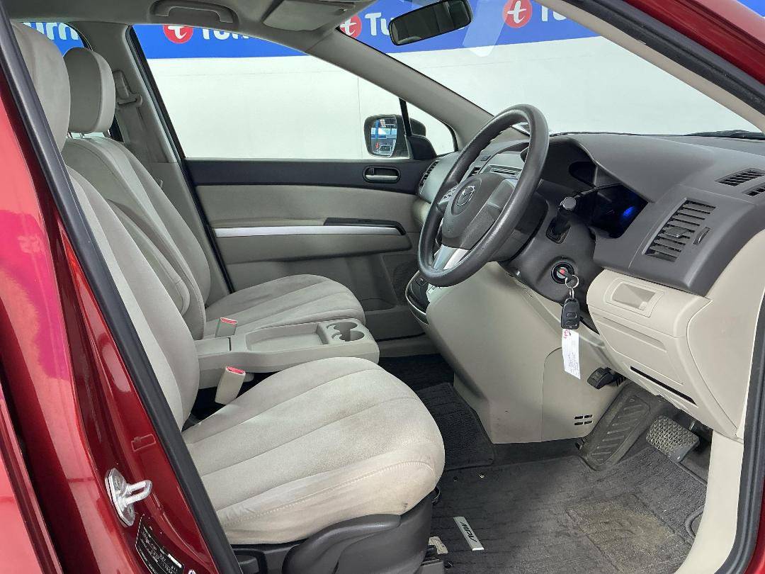 Photo '16' of Mazda MPV