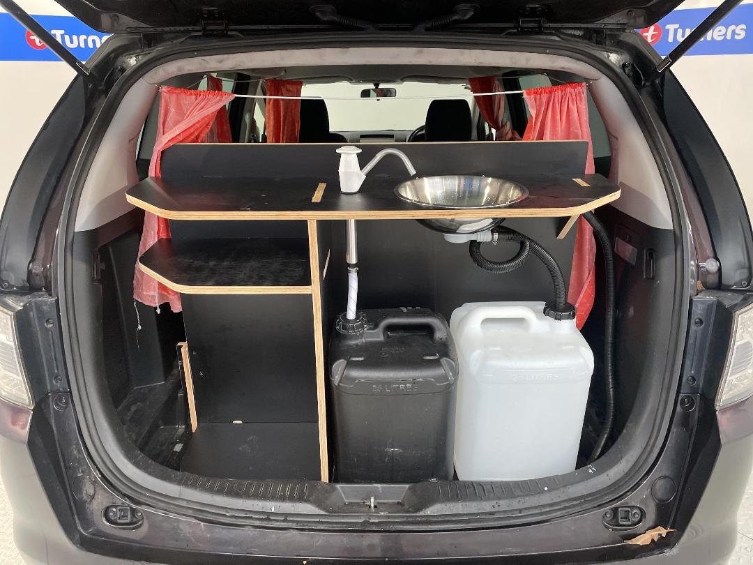 Photo '14' of Mazda MPV Photo '14' of Mazda MPV