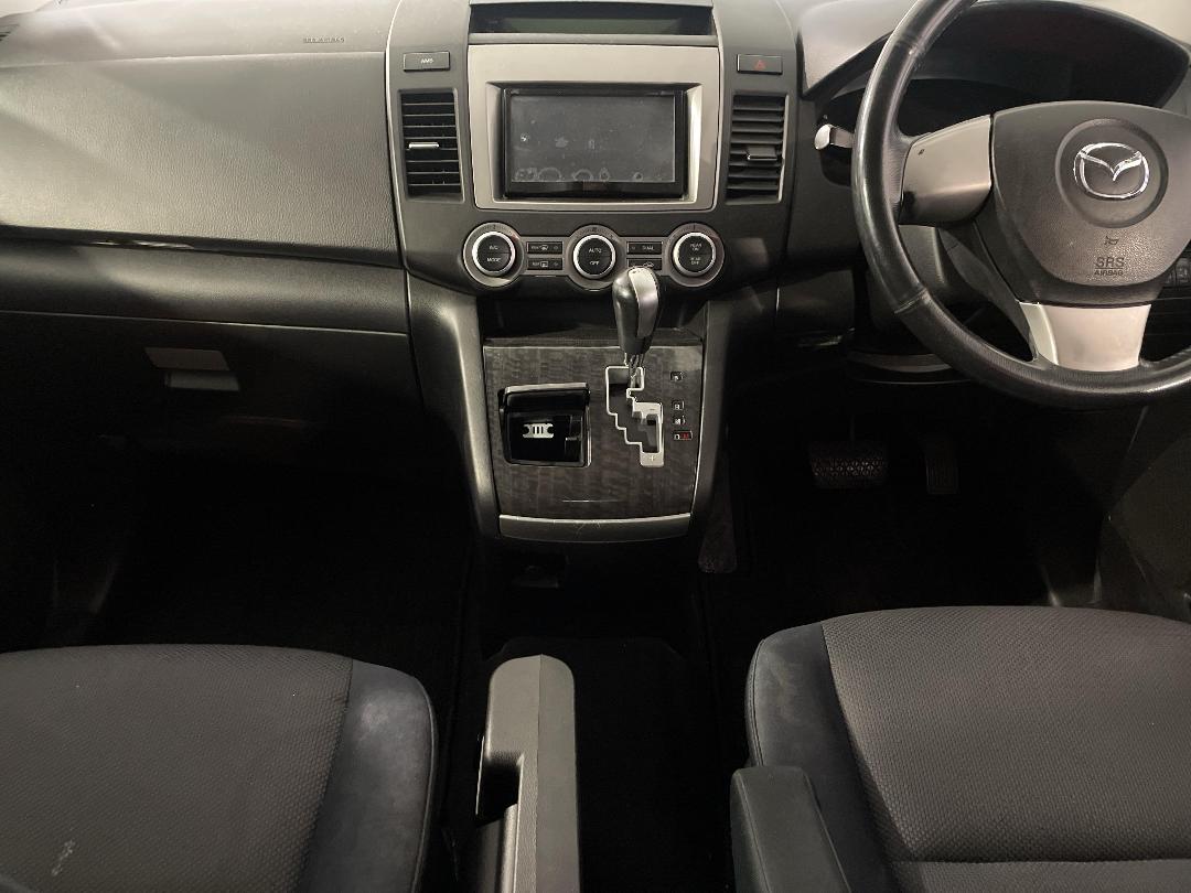 Photo '18' of Mazda MPV Photo '18' of Mazda MPV