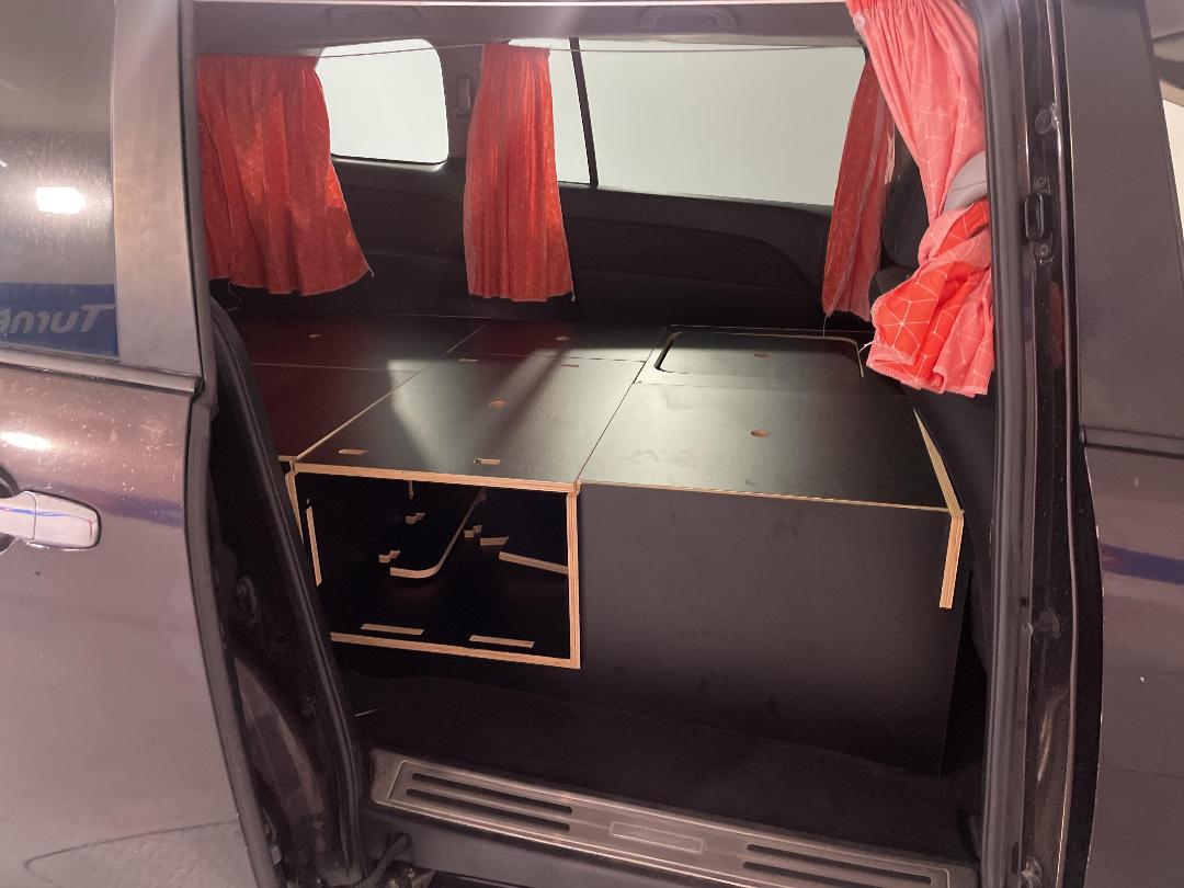 Photo '19' of Mazda MPV Photo '19' of Mazda MPV