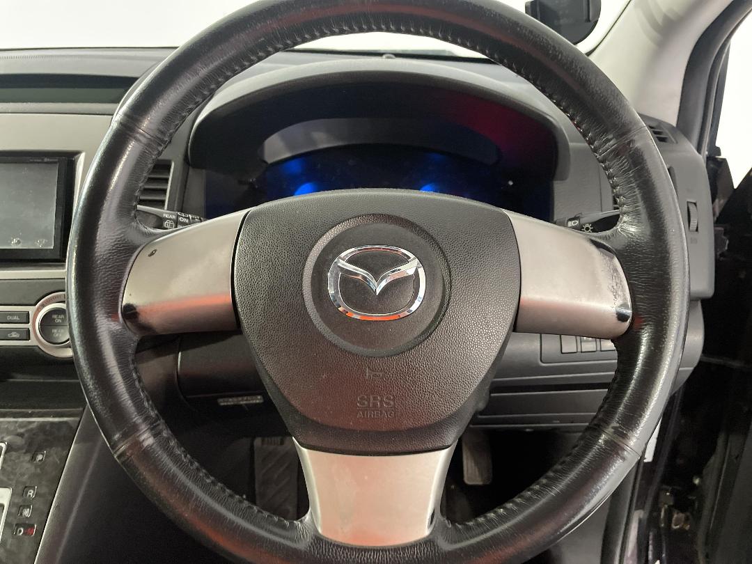 Photo '24' of Mazda MPV Photo '24' of Mazda MPV