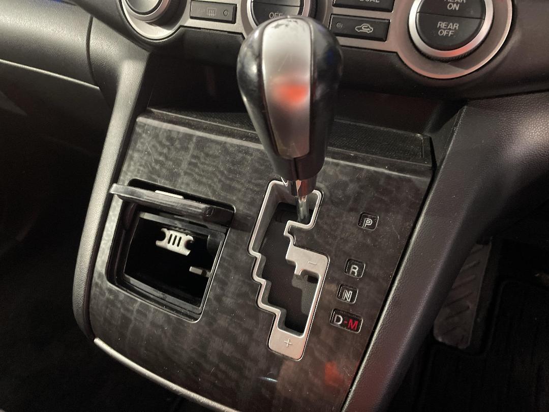 Photo '27' of Mazda MPV Photo '27' of Mazda MPV