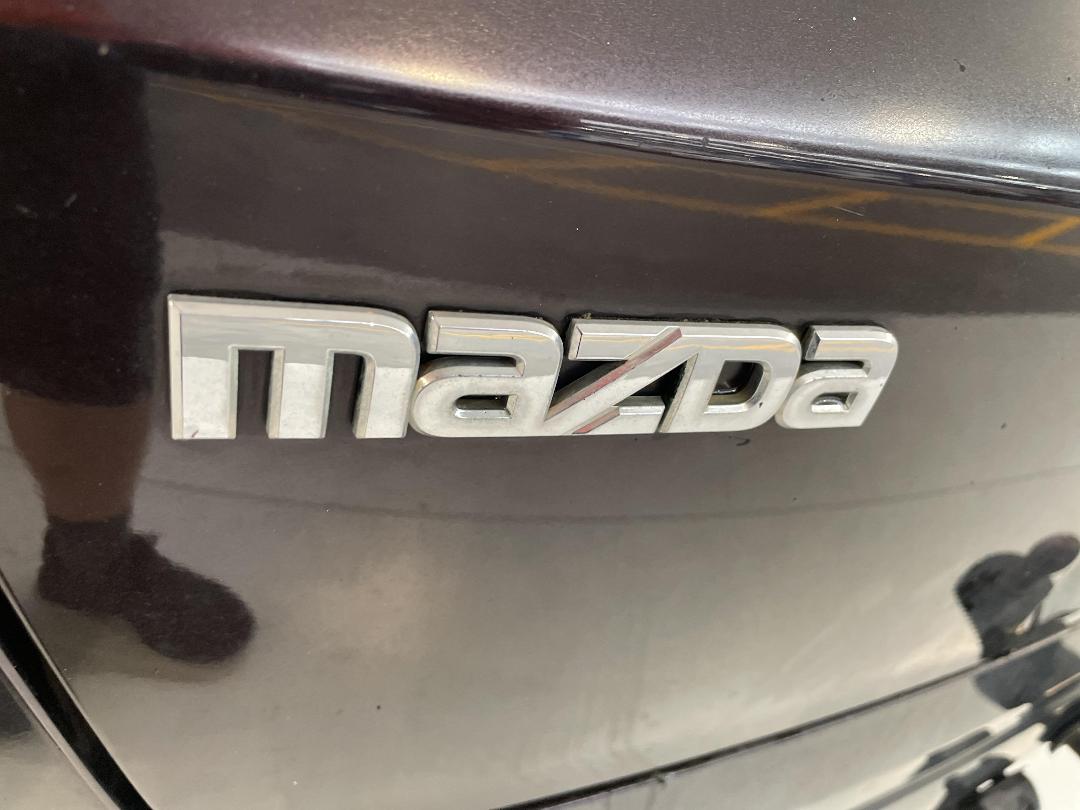 Photo '31' of Mazda MPV Photo '31' of Mazda MPV