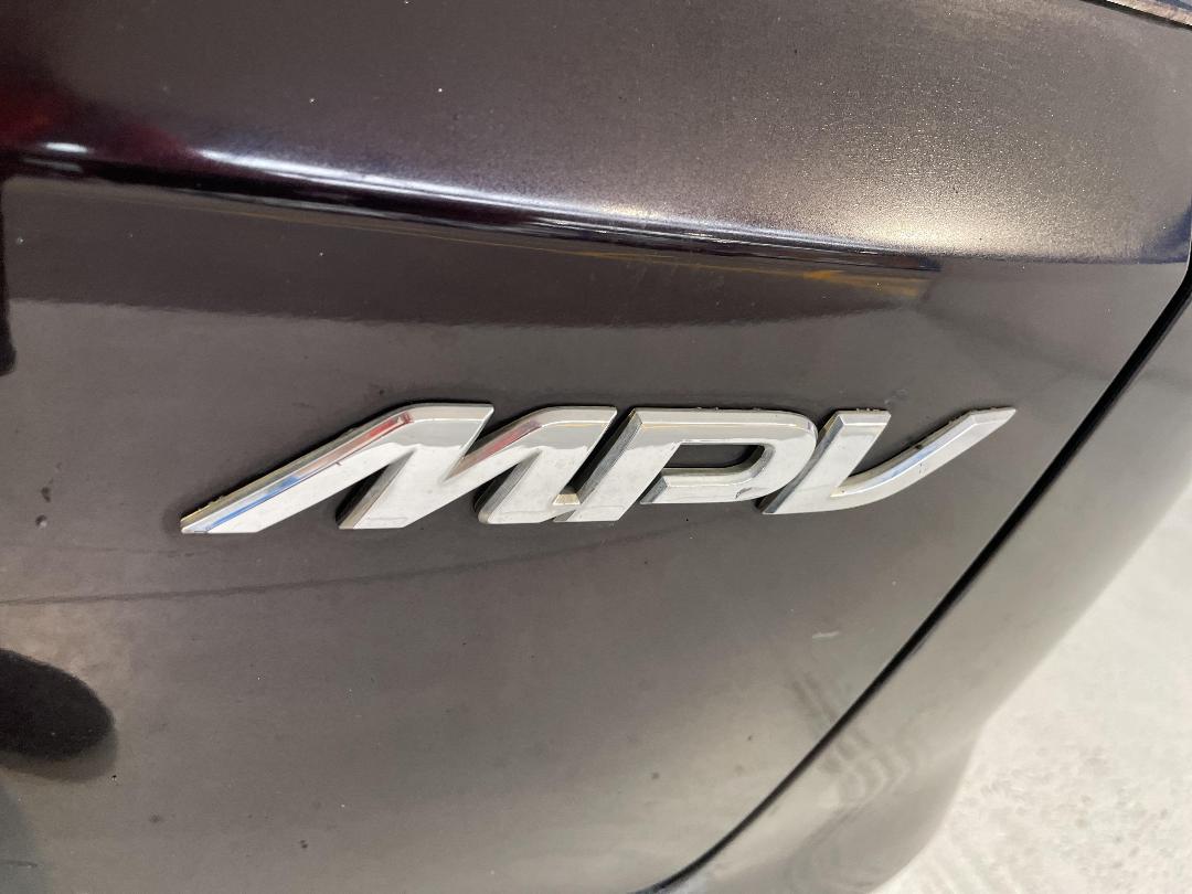 Photo '32' of Mazda MPV Photo '32' of Mazda MPV