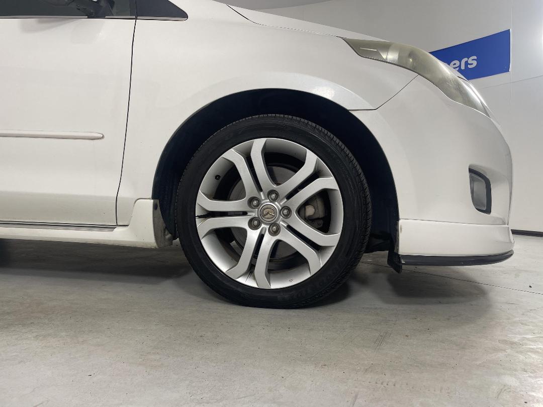 Photo '9' of Mazda MPV