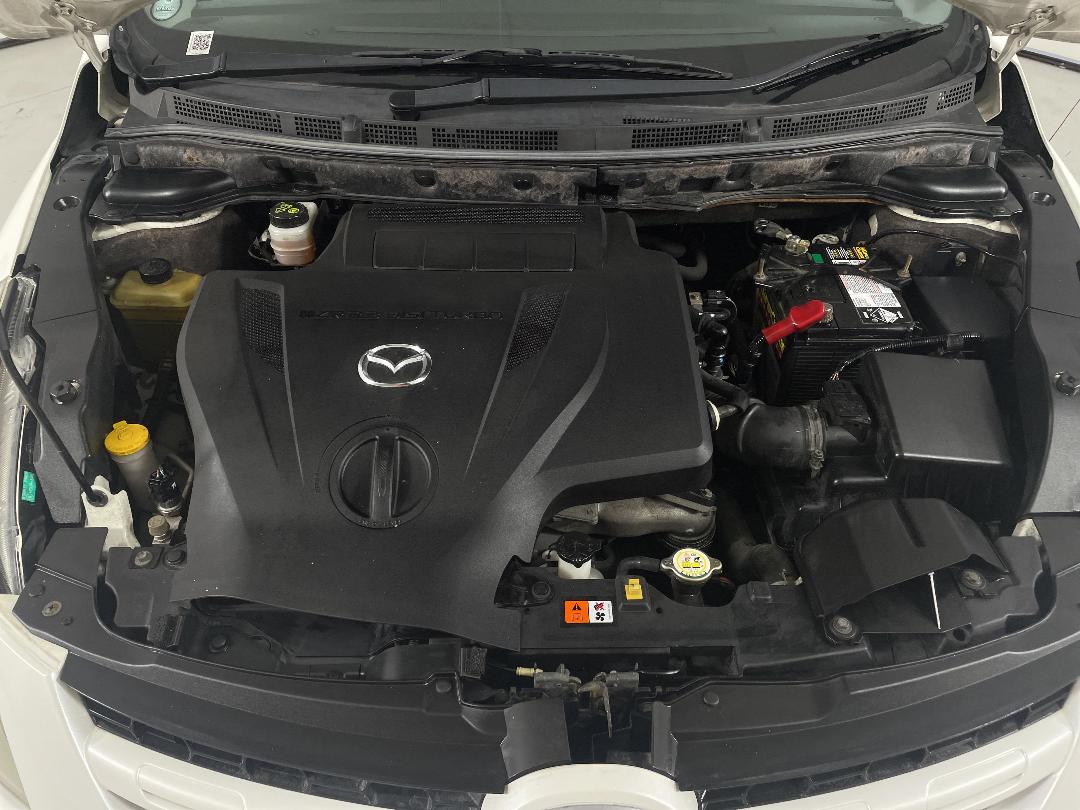 Photo '13' of Mazda MPV