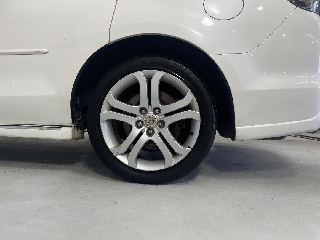 Photo '11' of Mazda MPV