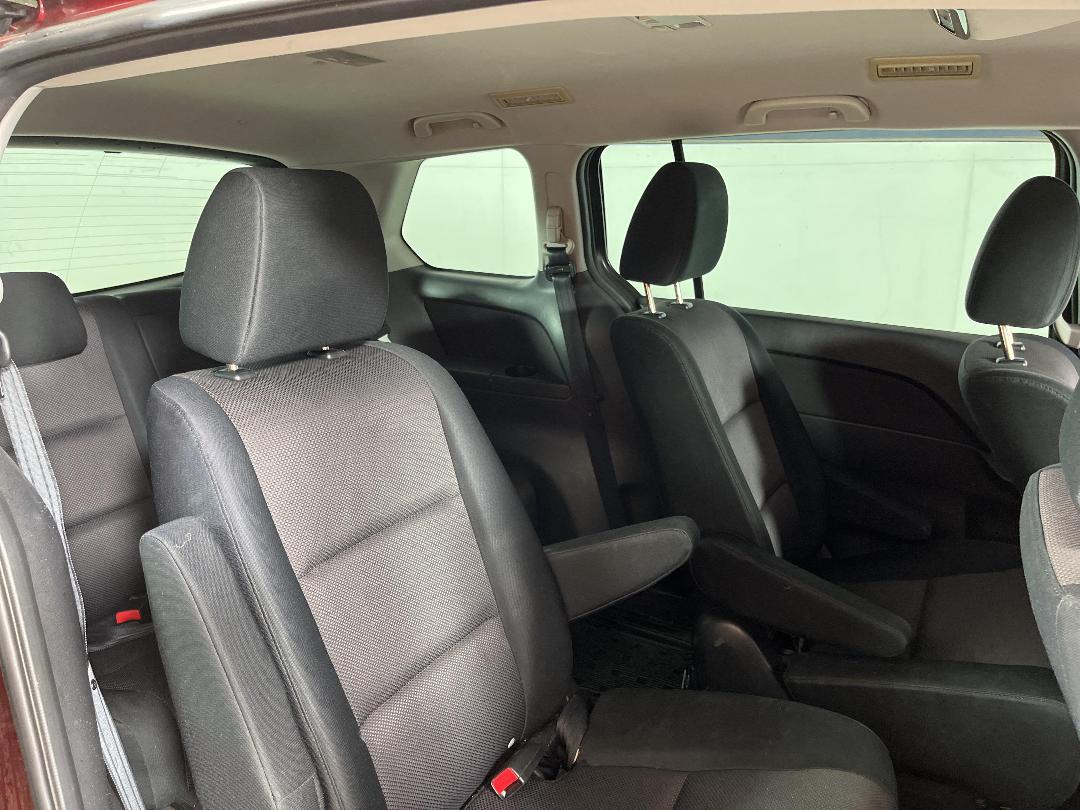 Photo '18' of Mazda MPV