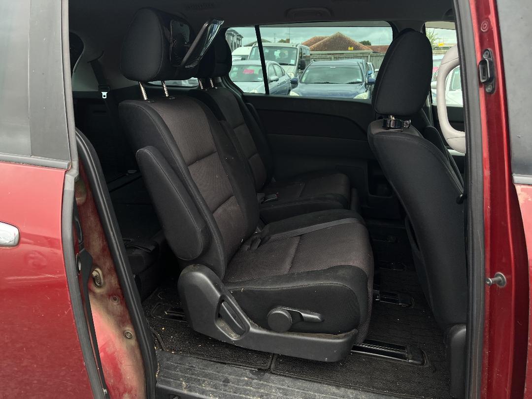 Photo '18' of Mazda MPV