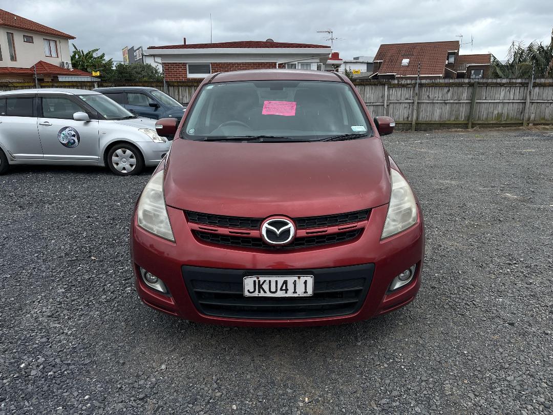 Photo '2' of Mazda MPV