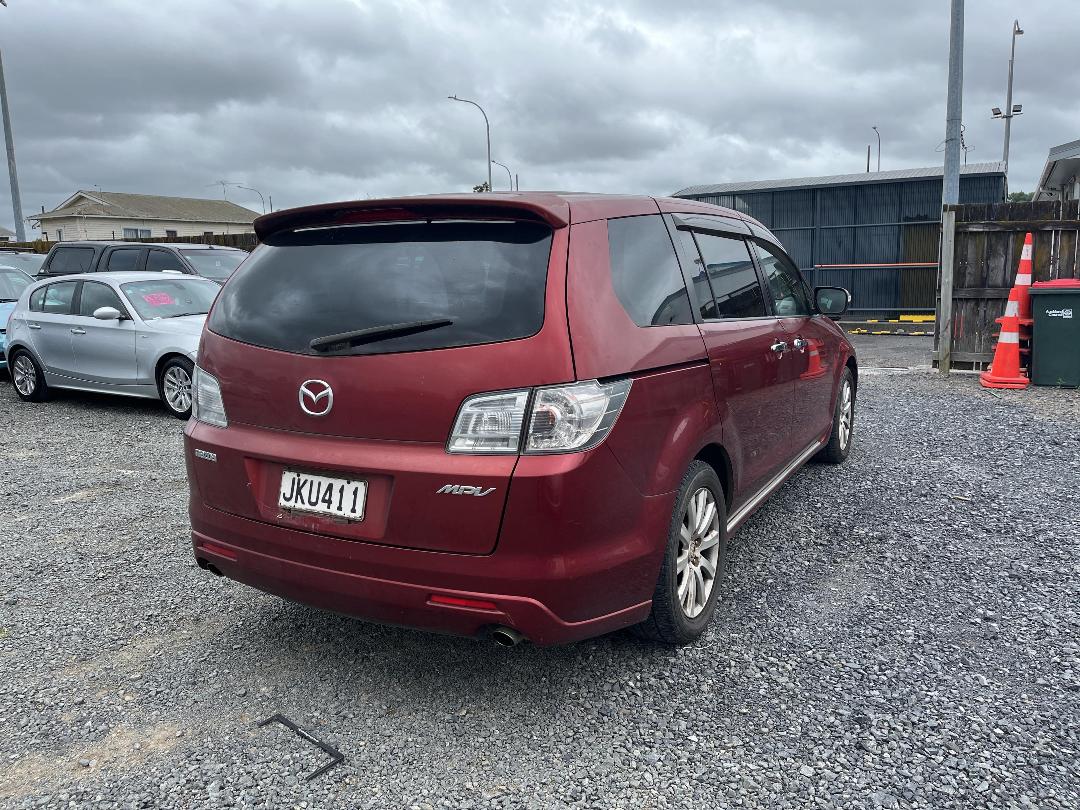 Photo '6' of Mazda MPV