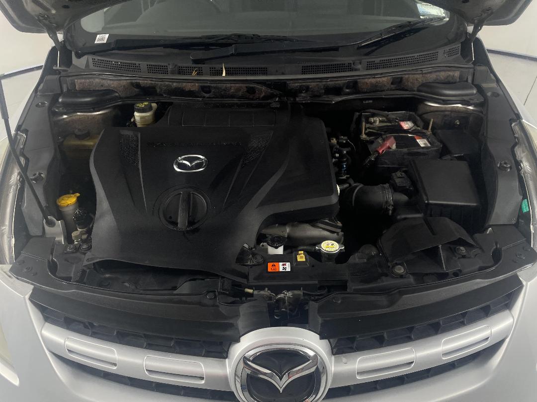 Photo '13' of Mazda MPV