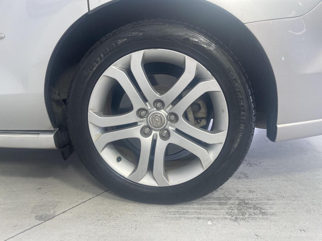 Photo '11' of Mazda MPV