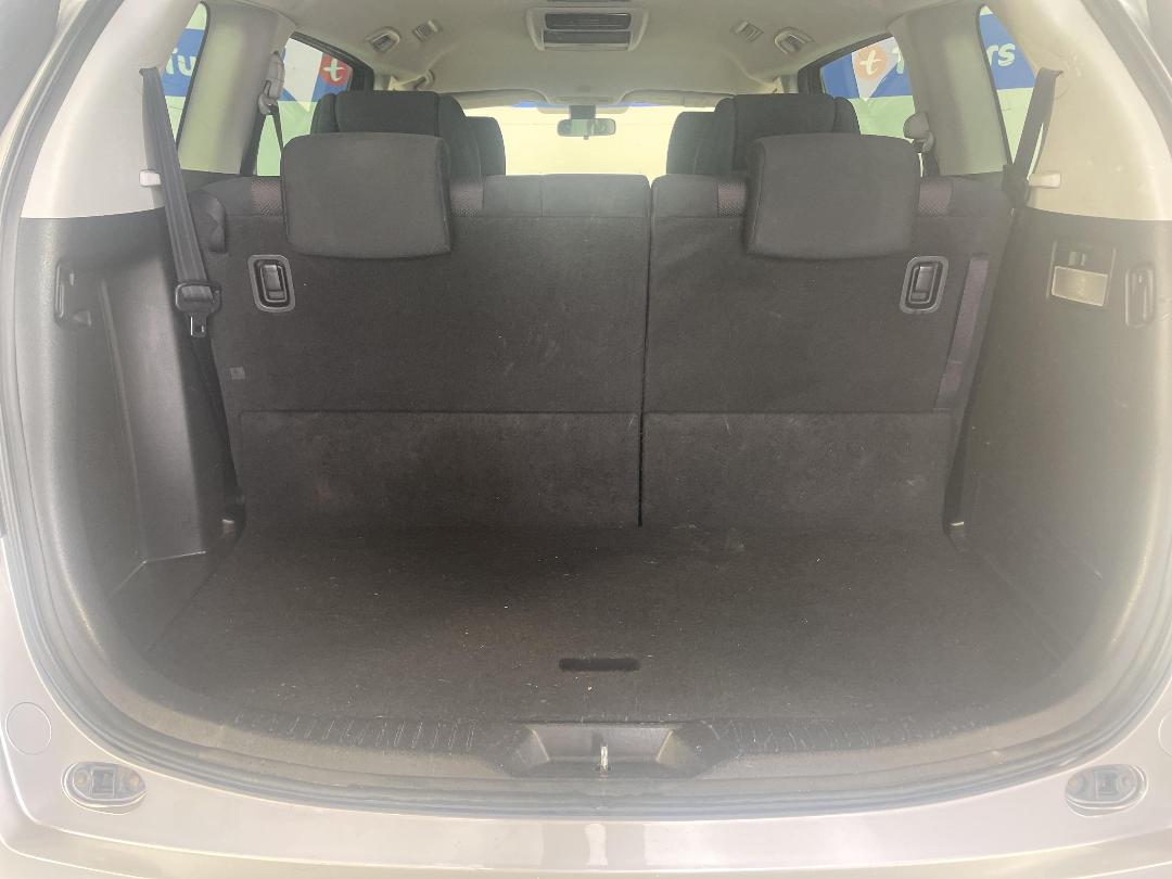 Photo '14' of Mazda MPV