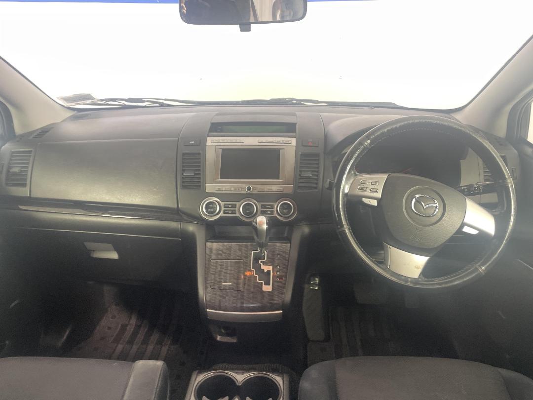 Photo '17' of Mazda MPV