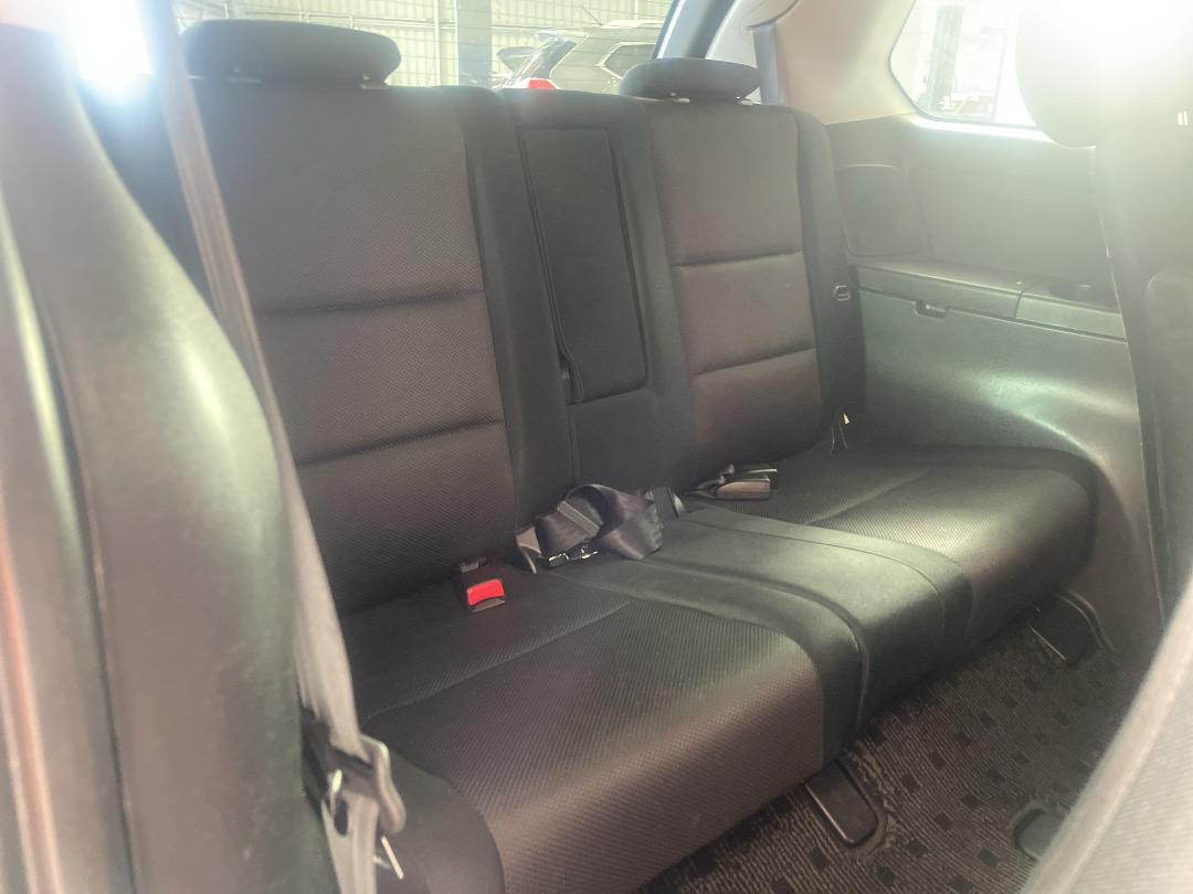 Photo '23' of Mazda MPV