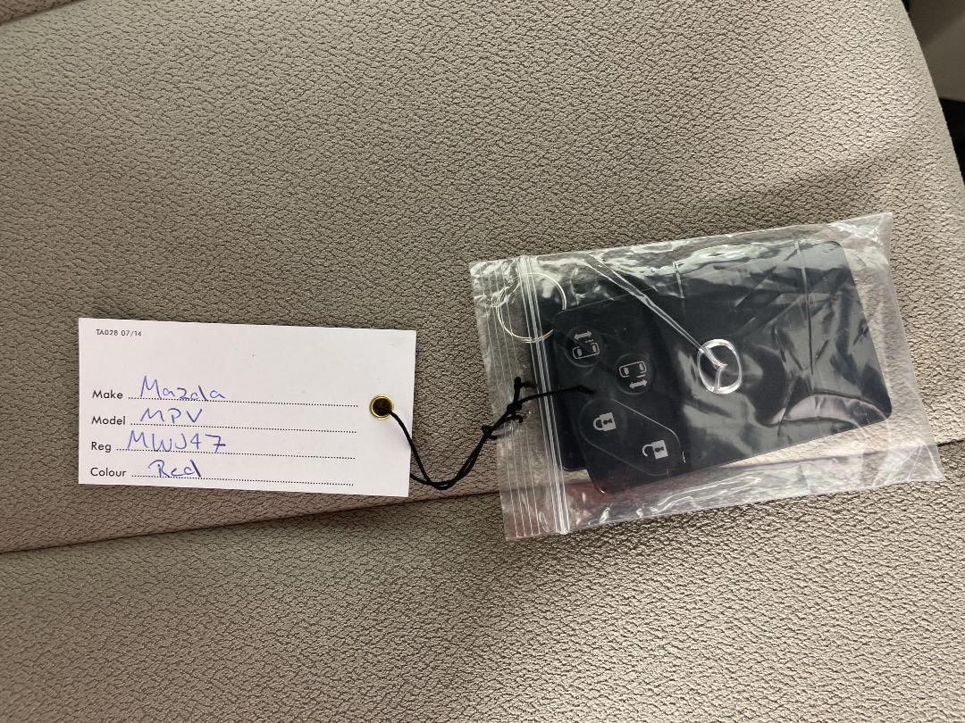 Photo '21' of Mazda MPV