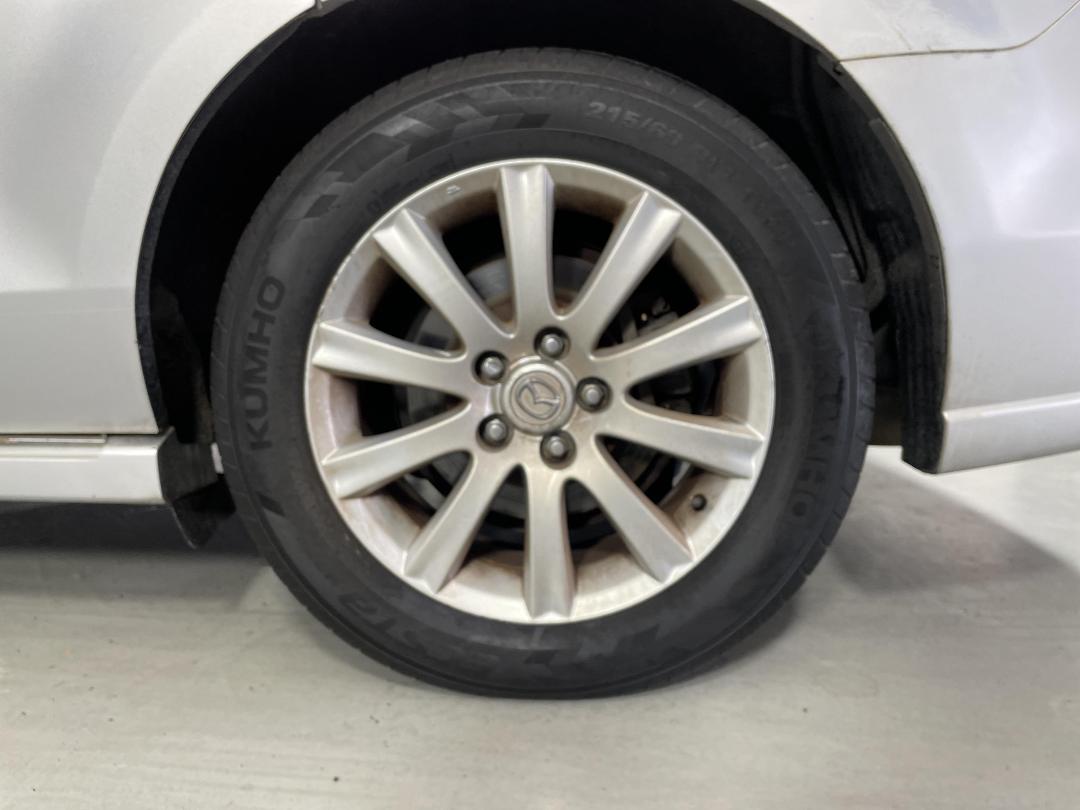 Photo '11' of Mazda MPV