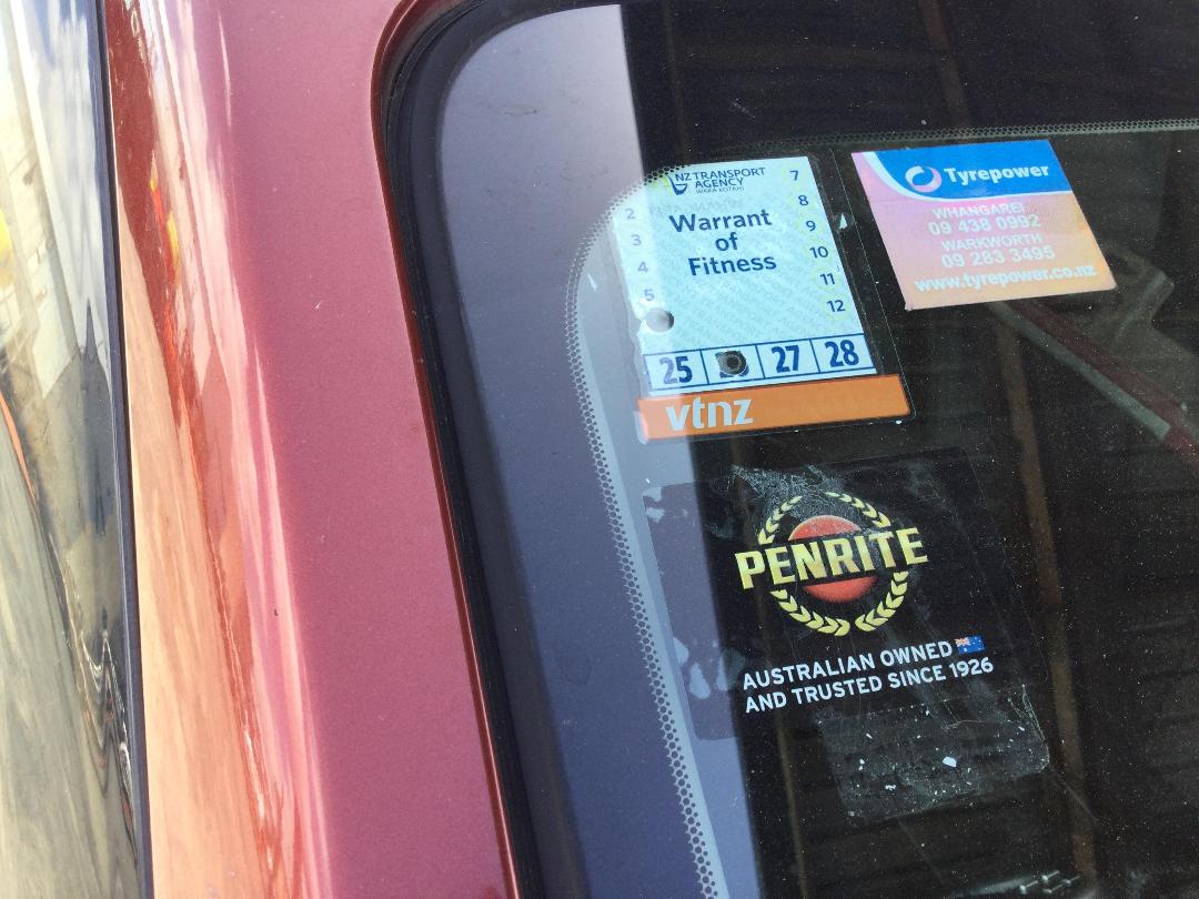 Photo '9' of Mazda MPV Photo '9' of Mazda MPV