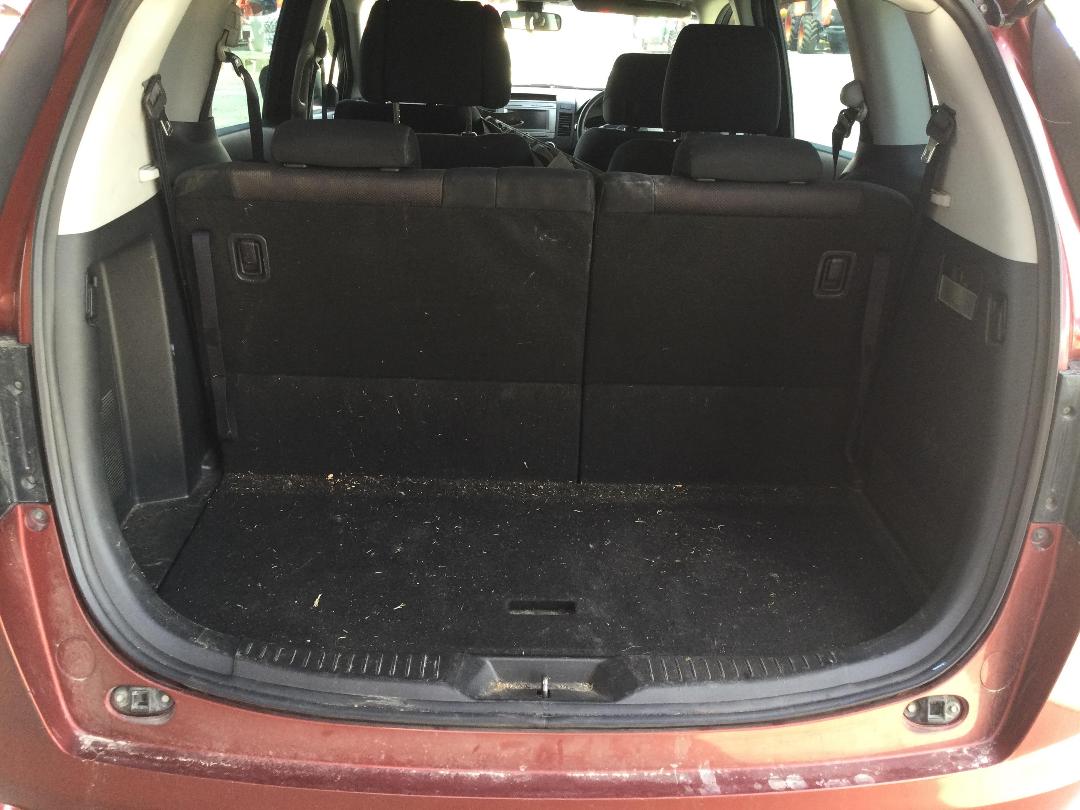 Photo '15' of Mazda MPV Photo '15' of Mazda MPV