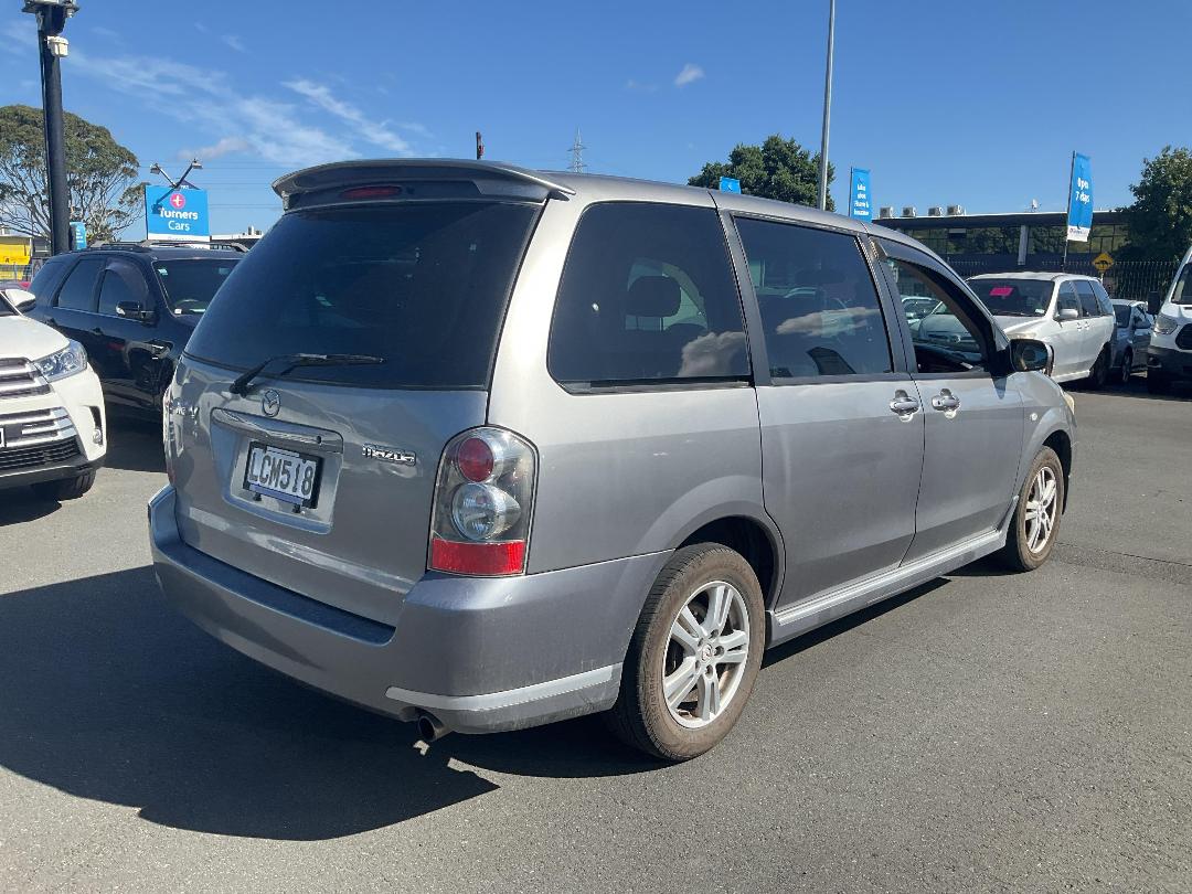 Photo '4' of Mazda MPV