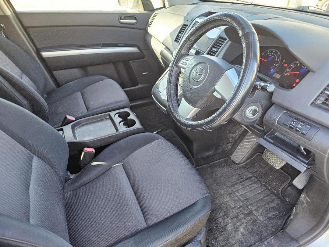 Photo '10' of Mazda MPV